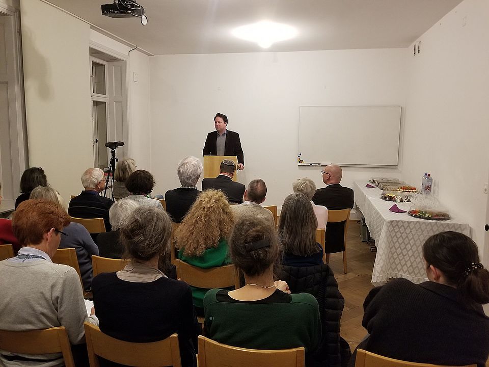 Michael Seewald am Rednerpult