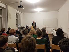 Erik Petry am Rednerpult